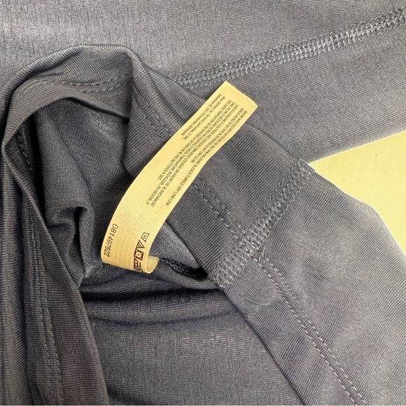 FP Freemovement Elegant Navy Blue Women's crop Top size S - Picture 6 of 10